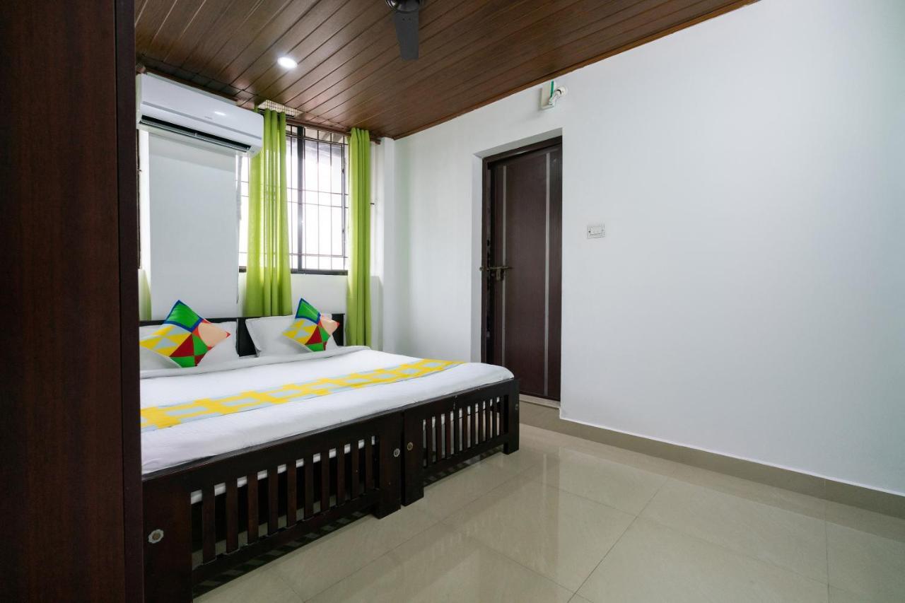 OYO Home 49697 Aj Apartments Kochi Buitenkant foto