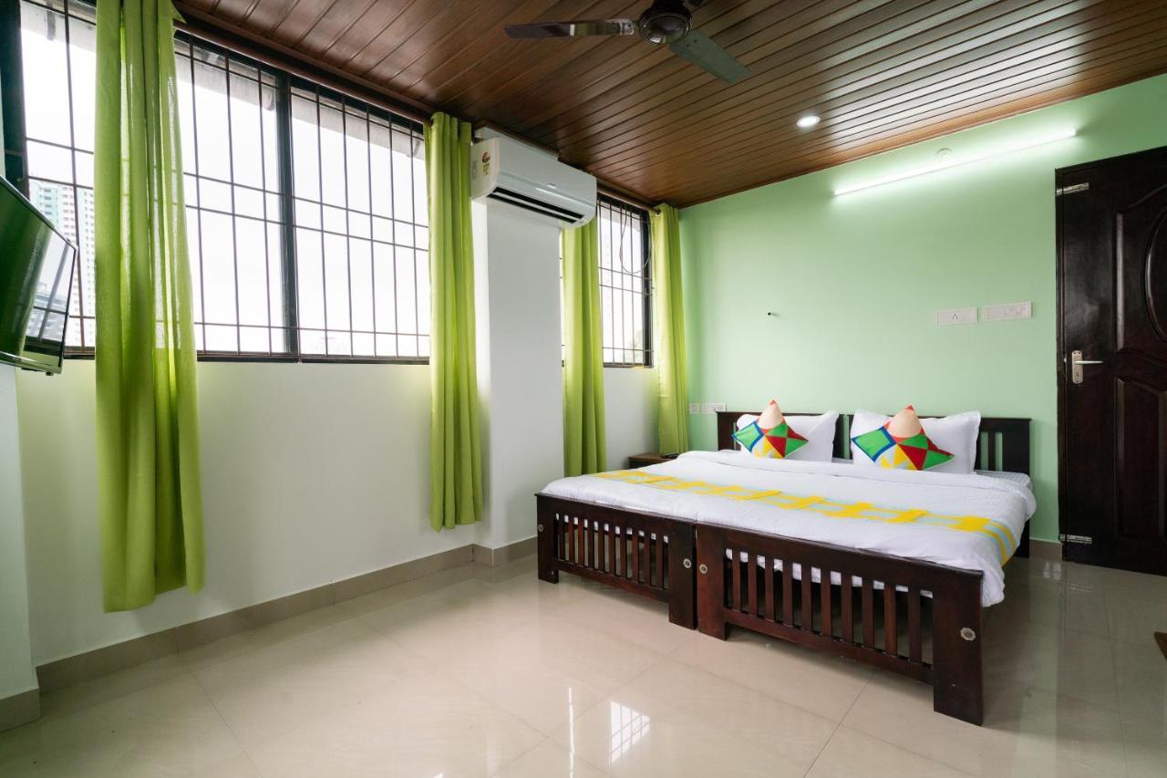 OYO Home 49697 Aj Apartments Kochi Buitenkant foto